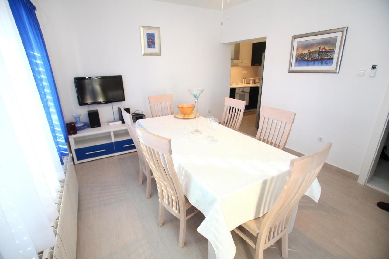Apartments Nakir Slatine Room photo